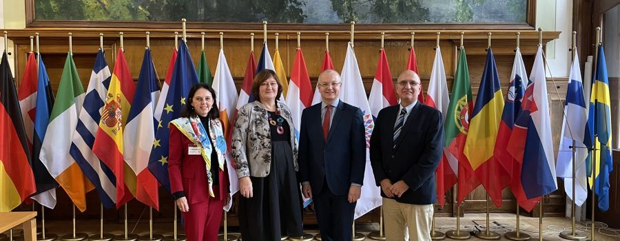 From left to right: Ursula Pachl (Deputy Director General of BEUC), Eduarda Hekšová (Director of dTest), Eduard Muřický (Deputy Minister of Industry and Trade of the Czech Republic), Luis Silveira Rodrigues (Vice President of BEUC).